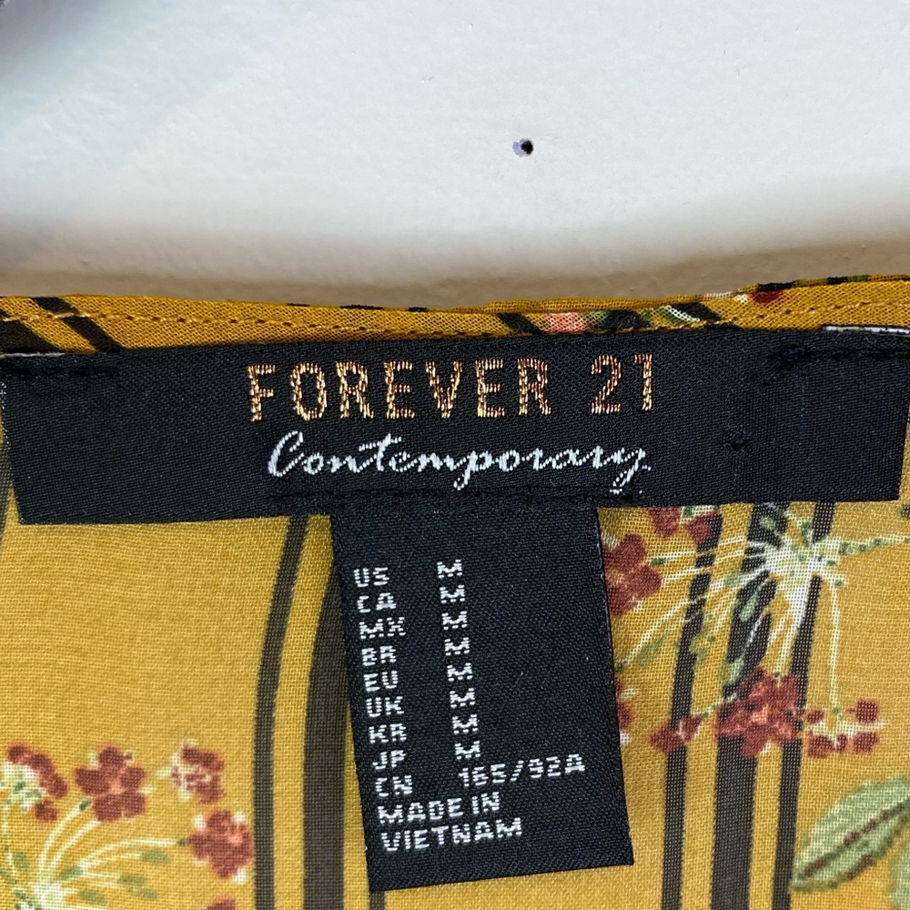 Forever 21 Floral Bell Sleeve Peasant Blouse - Picture 3 of 5